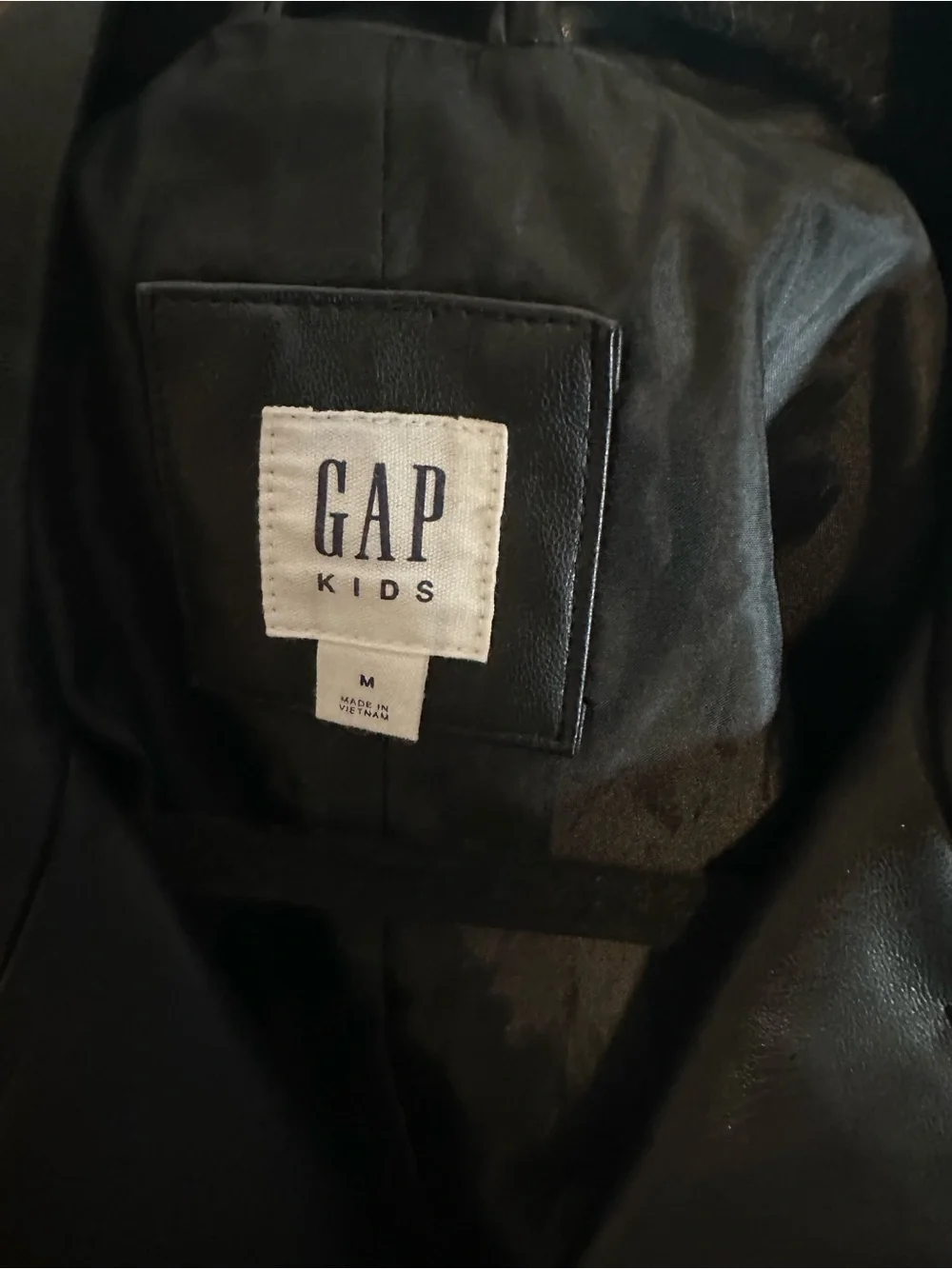 GAP classic black